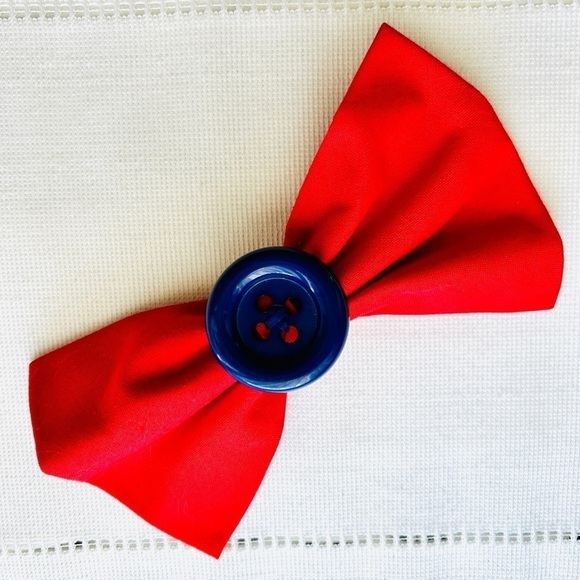Vintage Y2K Red Hair Bow with Blue Button & Scrunchie - Picture 6 of 13